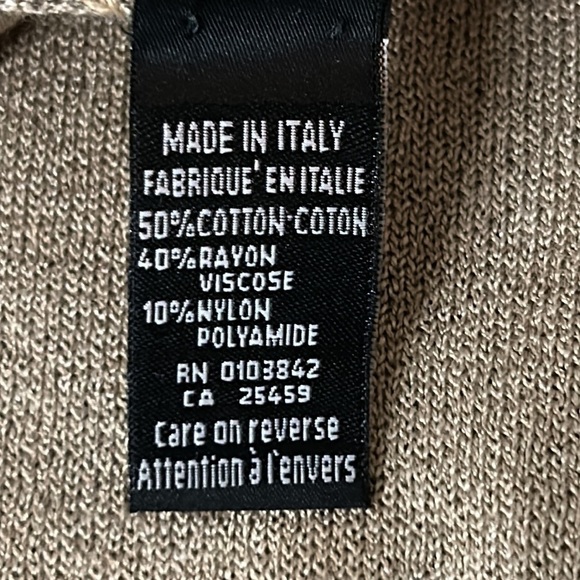 Gorgeous Toscano Sweater Size Large - Picture 7 of 8